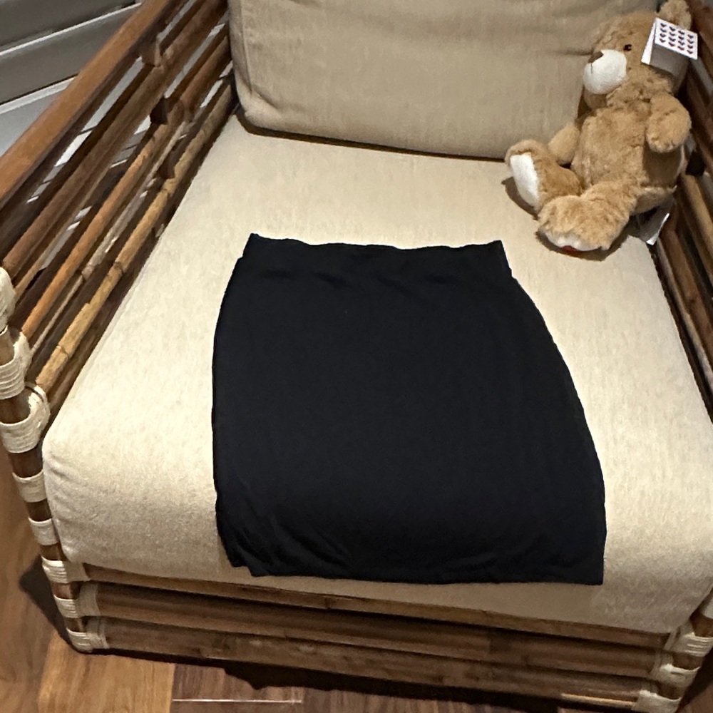SHEIN Classic Black Pencil Skirt